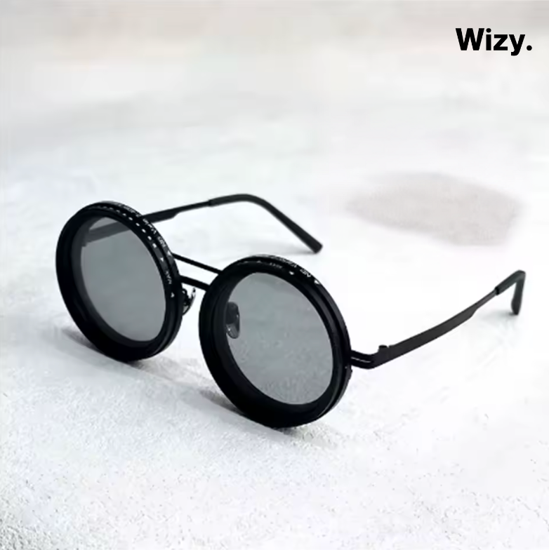 Gafas de sol con lentes negras ajustable