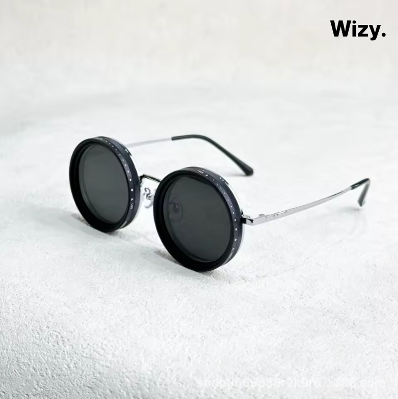 Gafas de sol con lentes negras ajustable